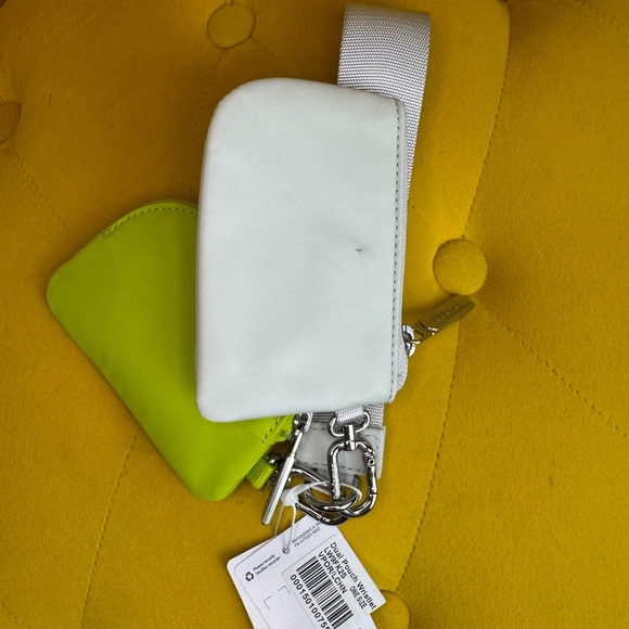 Lululemon Dual Pouch Wristlet in Yellow and White - Picture 3 of 5